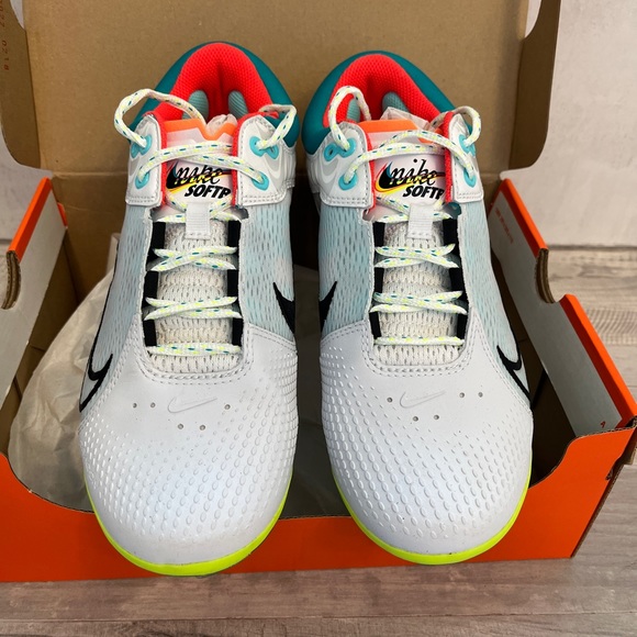 Nike Hyperdiamond 4 Elite Women's Softball Cleats 8.5 - Picture 2 of 7